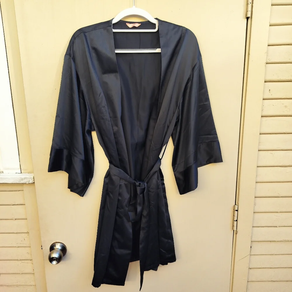 Third Love Black Satin Short Robe One Size
